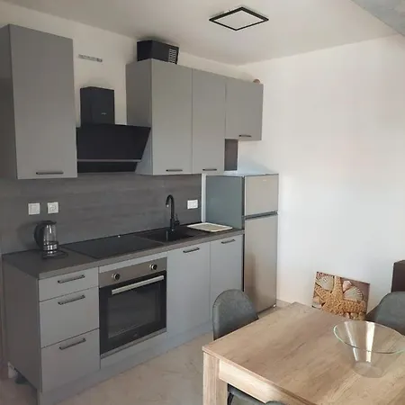 Appartement By The Sea Sukosan, Zadar - 12313