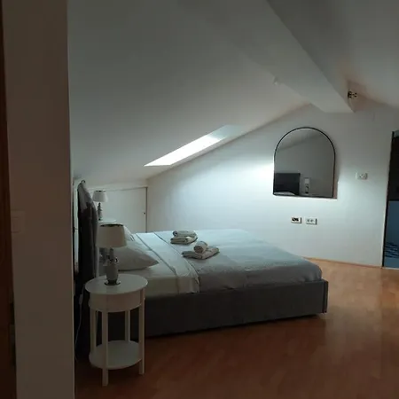 Appartement By The Sea Sukosan, Zadar - 12313 *